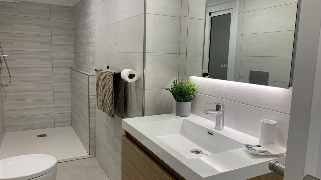 Rodhes Playa B-1 Apartment Roses Ngoại thất bức ảnh