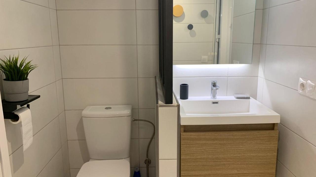 Rodhes Playa B-1 Apartment Roses Ngoại thất bức ảnh