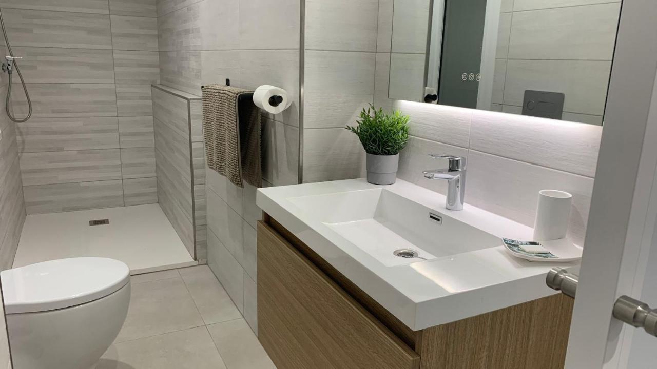 Rodhes Playa B-1 Apartment Roses Ngoại thất bức ảnh